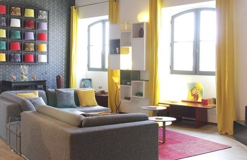 Bordeaux Golden Triangle Apartment | Outstanding apartment with parking space, elevator and AC, perfect location