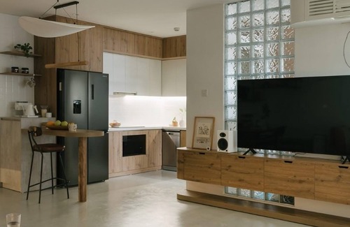 Trang Tien Apartment | OUTSTANDING Residence near FrenchQuarter