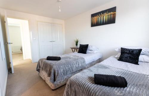 Patchway House | Overdrive rd - Long Stay Contractors by ShortStayUK