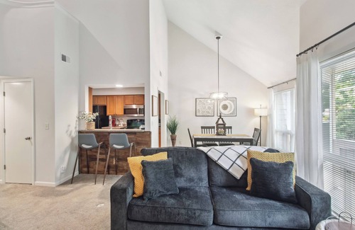 Overland Park Condo | Overland Park Condo, Close to Lakes & Parks!