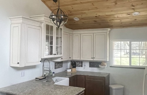 Austinburg House | Overlook the beauty of The Grand River