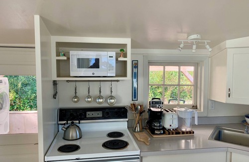 Vashon Island House | Overwater Eco Cottage on Vashon Island