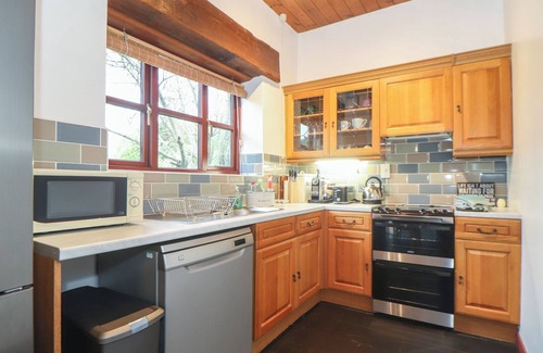 Pelynt Cottage | OWL COTTAGE, pet friendly, with open fire in Pelynt