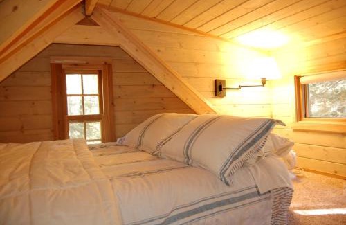 Ashland House | Owl Creek Cabin Mountain Getaway near Ashland, Oregon