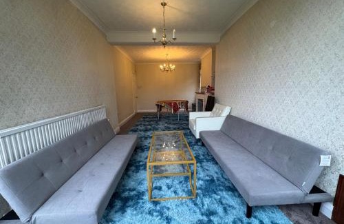 Headington Villa | Oxford Detached Villa 5 Rooms Free Parking 4km from City Center
