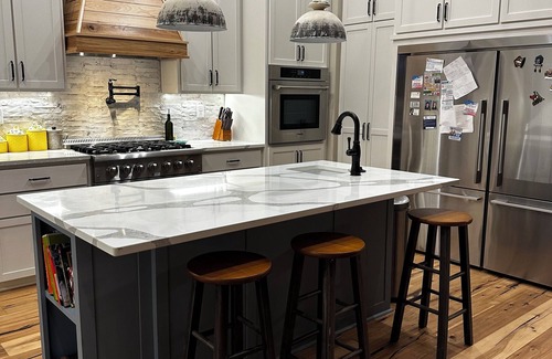 Oxford House | Oxford Hideaway-A Spacious 4-bedroom home close to Ole Miss