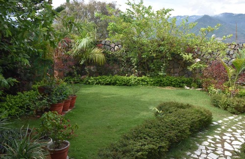 Bigha House | Oxygen Home Stay - Six Bedroom Set