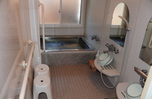 Takayama Cabin | Oyado Raku