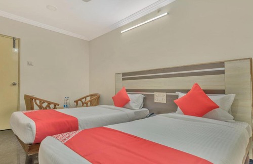 Lakdi Ka Pul Hotel | OYO 11428 Hotel Krishna's Residency