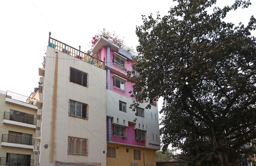Bhowanipore Hotel | OYO 11930 the Jumbo Stay