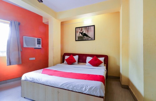 Bhowanipore Hotel | OYO 11930 the Jumbo Stay