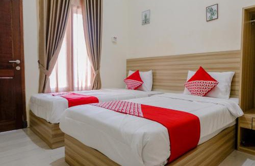 Banyuwangi Hotel | OYO 1566 El Reyshi Family Residence Syariah