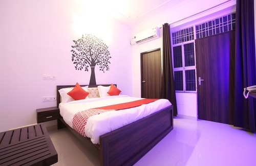 Jagatpura Hotel | OYO 23109 Hotel Crossroads