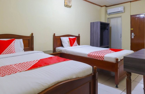Old Jakarta Hotel | OYO 2840 Arcadia Residence Near Stasiun Mangga Besar Near Wihara Avalokitesvara