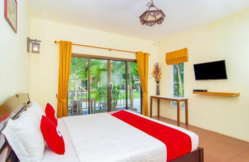 Cha-am Hotel | OYO 607 Nawang Resort