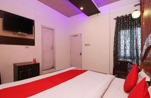 Charbagh Hotel | OYO 74297 Hotel Silver Palace