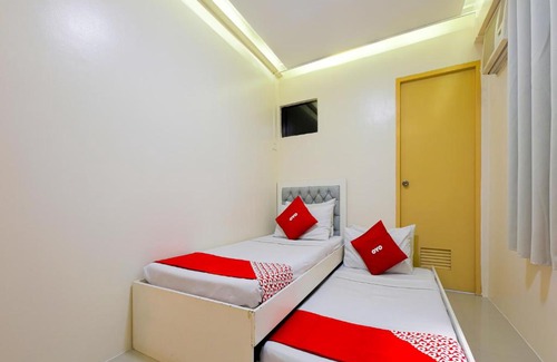 Baclaran Hotel | OYO 783 Freemont Place