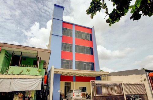 Senen Hotel | OYO 90141 3a Syariah