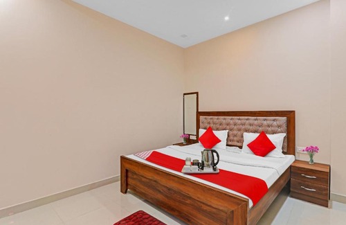 Gorakhpur Hotel | OYO Flagship 70307 Hotel Sanvi Galaxy