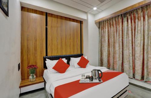 Udhna Hotel | OYO Flagship Hotel Arihant