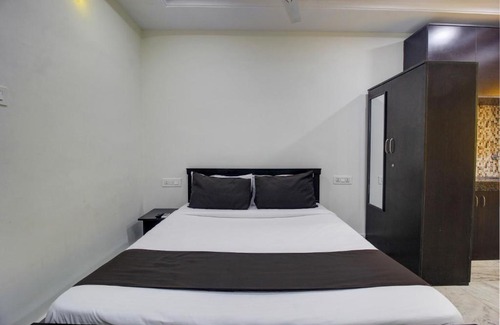 Hyderabad Hotel | OYO Flagship VENKATESWARA ATIDHI