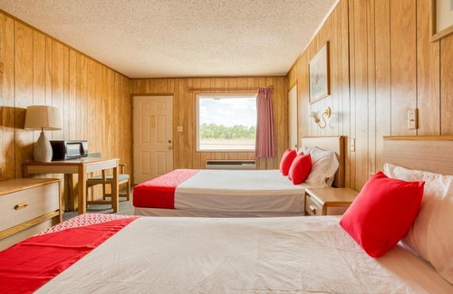Breckenridge Hotel | OYO Hotel Breckenridge Tx Hubbard Creek Lake