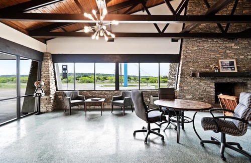 Junction Hotel | OYO Hotel Junction TX I-10