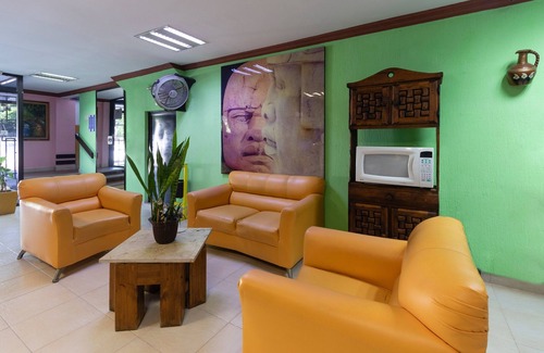 Zona Centro Hotel | OYO Hotel Merida