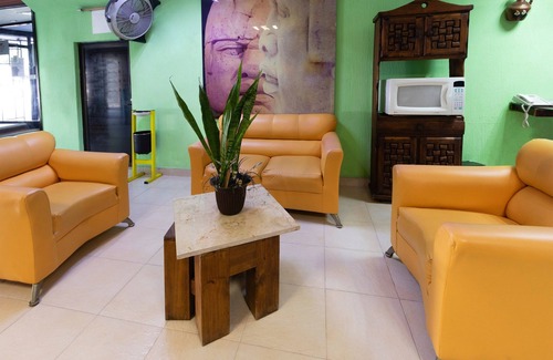 Zona Centro Hotel | OYO Hotel Merida