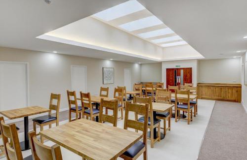 Plymouth Hotel | OYO Plymouth Central Hotel