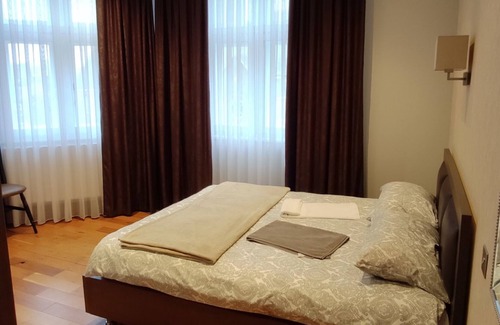 Kilburn Hotel | OYO The Kilburn Arms