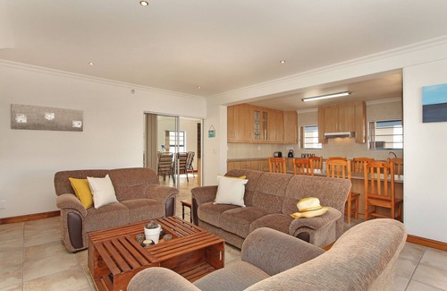 Langebaan House | Oyster Retreat - Four Bedroom House, Sleeps 8
