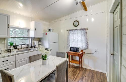 Harrison Apartment | Ozark Escapes Cabin! Serene Forest and Mtn Setting