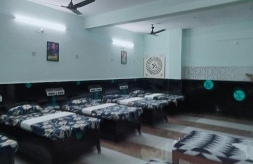 Bhopal Cabin | P.G Rooms & Dormitory