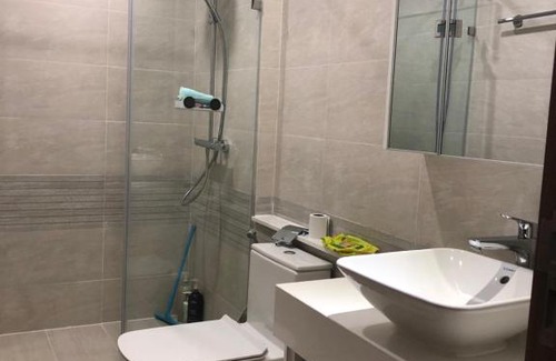 Ngoc Khanh Apartment | P3605, M2, Metropolis, 29 Liễu Giai, Ba Đình, Hà Nội