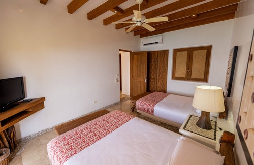 Playa Las Gatas Hotel | Pacífica Grand Zihuatanejo