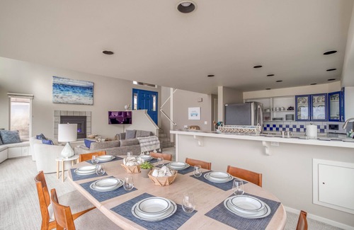 Kiwanda Shores House | Pacific City Sand Dollar - Beachfront-Deck-BBQ-Great Views