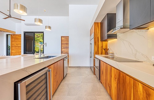 Dominical House | Pacific Paradise Brand New Luxury Home, St Martin, Dominical