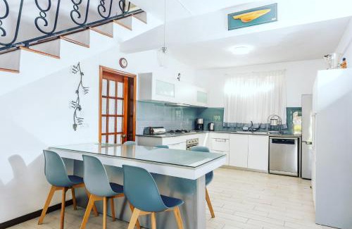 Grande Riviere Noire Villa | PAILLE EN QUEUE with HEATED POOL PISCINE CHAUFFEE