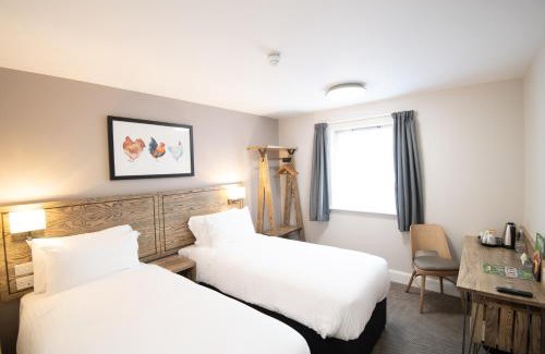 Brackley Hotel | Paisley Pear, Brackley by Marston's Inns