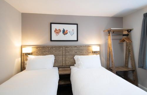 Brackley Hotel | Paisley Pear, Brackley by Marston's Inns