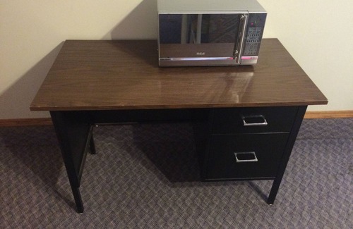 Medicine Hat Hotel | Pal's Motel