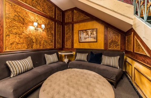 Downtown St. Louis Apartment | Palace Of Versailles Penthouse