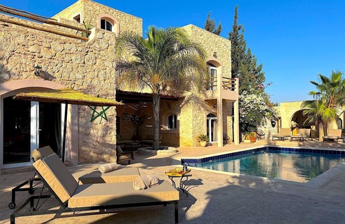 Ida Ougourd Villa | Palais Babel