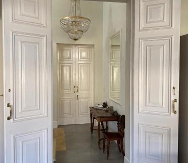 Valletta Apartment | Palatial Flat inside Bright Duplex Penthouse