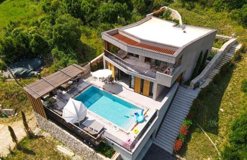 Rozat Villa | Palazzo Vimbula - Five Star Luxury Villa