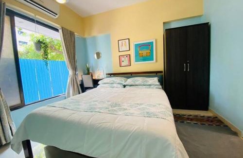 Khar Apartment | Pali Carters Building 101, 20th Road, Khar West by Connekt Homes