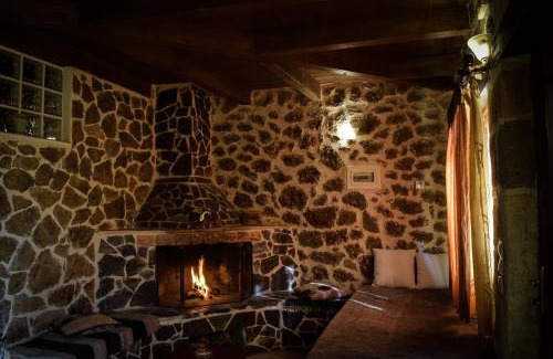 Mesaia Trikala House | Paliokastro Guesthouse