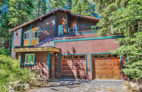 Alpine Meadows House | Palisades-Alpine Home w/Hot Tub