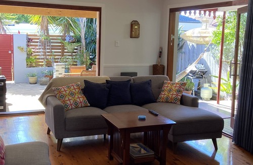 Palm Beach Cottage | Palm Beach Cottage - 600m to Beach